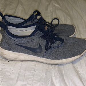 Women’s Nike Shoes.